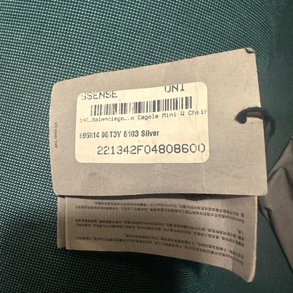 Balenciaga Le Cagole Mini w/Chain w/Tags
Silver - Picture 9 of 9